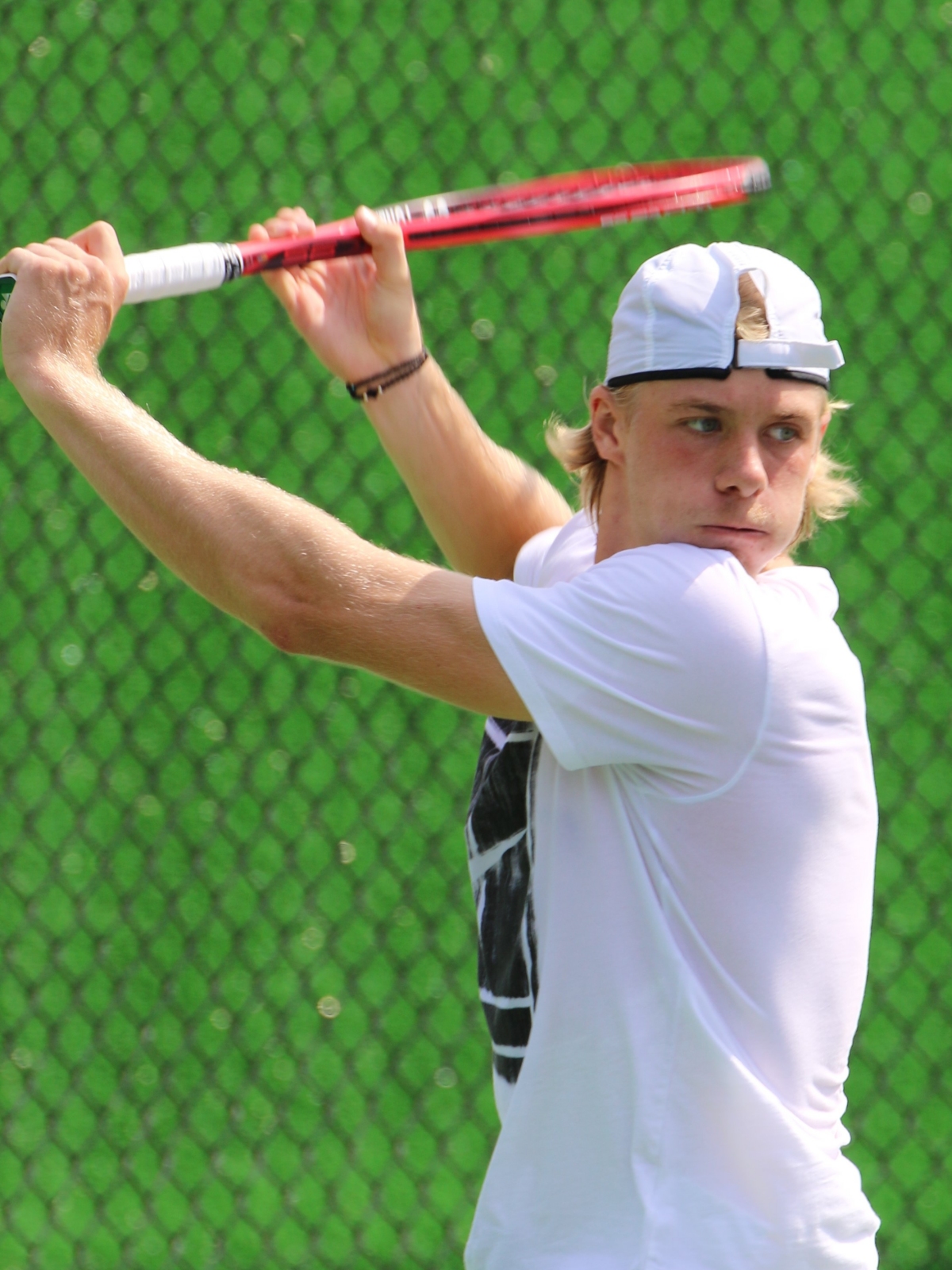 Denis Shapovalov, semifinalista do Chengdu Open 2026